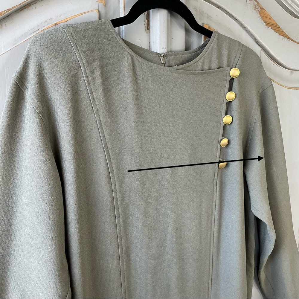 Vintage Liz Claiborne Sage Green Long Sleeve Shift Dress Size 8P Corporate Chic - Picture 11 of 11